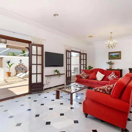 Linda Casa Con Piscina *
